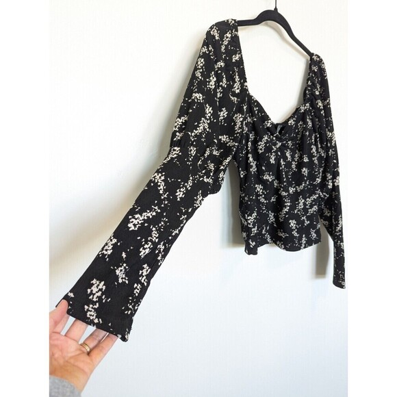 Anthropologie Black Puff Sleeve Crop Top Blouse Medium - Picture 4 of 10